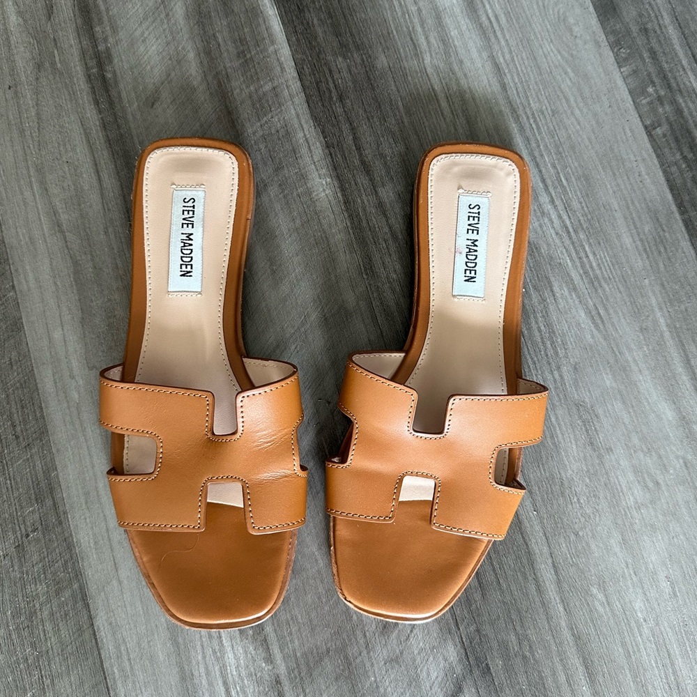 Steve Madden Hayden Sandals in Cognac